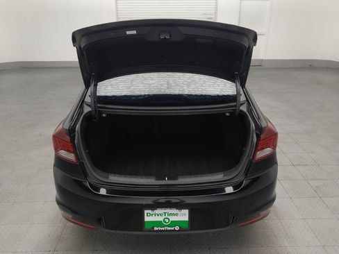 Used 2019 Hyundai Elantra Limited FWD image 29