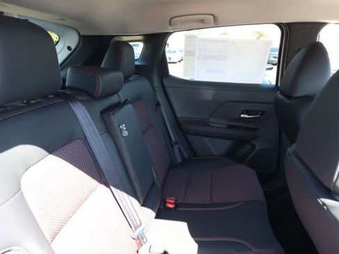 New 2025 Nissan Kicks SR image 18