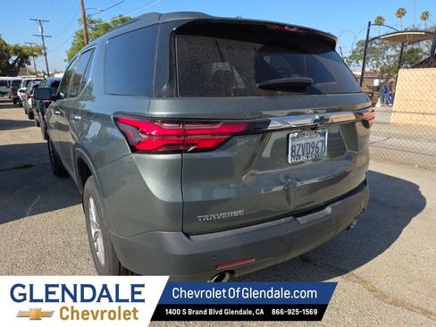 Used 2022 Chevrolet Traverse LT w/ LPO, Floor Liner Package FWD image 3