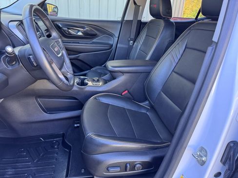 Used 2022 GMC Terrain AT4 w/ Infotainment Package II image 10