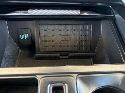 Used 2024 Ford F150 Lariat w/ FX4 Off-Road Package AWD/4WD image 26