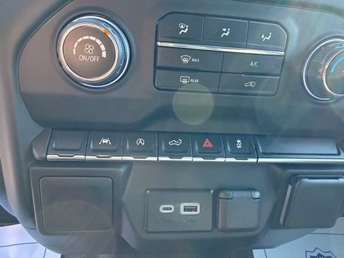 Used 2025 Chevrolet Silverado 1500 Custom AWD/4WD image 20