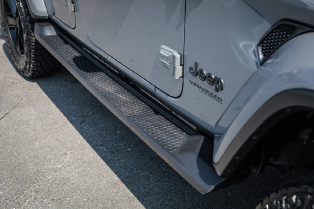 Used 2021 Jeep Wrangler Unlimited Sahara AWD/4WD image 12