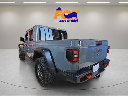 Used 2025 Jeep Gladiator Mojave image 2