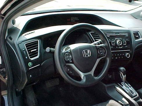 Used 2013 Honda Civic LX image 19