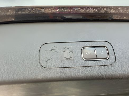 Used 2024 Lincoln Aviator AWD w/ Premium Package image 8