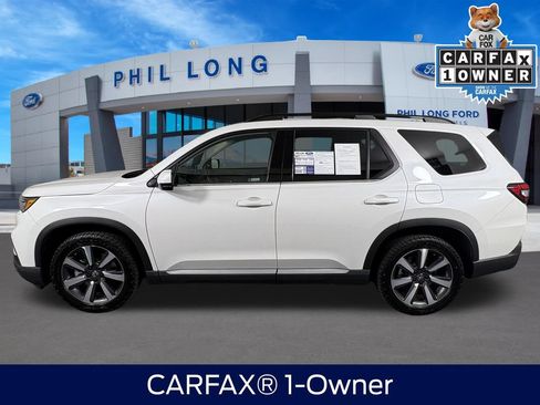 Used 2024 Honda Pilot Touring image 2