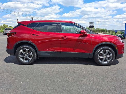 Used 2023 Chevrolet Blazer LT AWD/4WD image 7