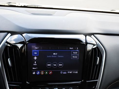 Used 2021 Chevrolet Traverse Premier w/ LPO, Floor Liner Package AWD/4WD image 31