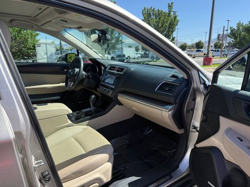 Used 2017 Subaru Outback 3.6R Limited AWD/4WD image 29