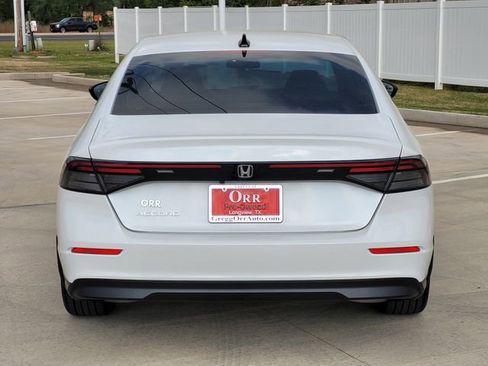 Used 2025 Honda Accord SE image 6