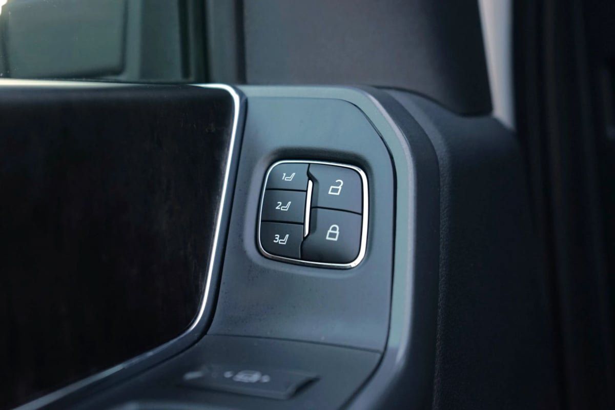 Used 2023 Ford F250 Lariat AWD/4WD image 19