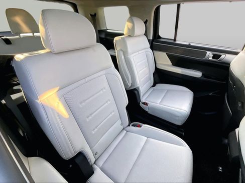 Certified 2024 Hyundai Santa Fe Calligraphy FWD image 18