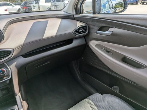 Used 2020 Hyundai Santa Fe SEL FWD image 17