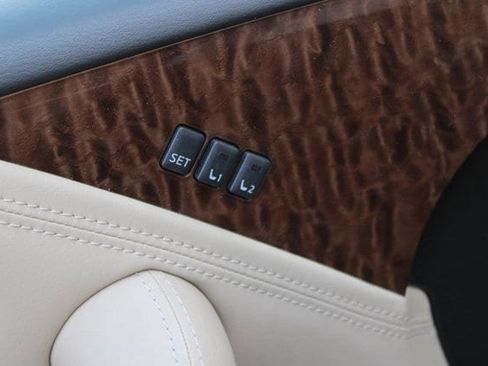 Used 2017 Nissan Armada Platinum w/ Captain Seat Package image 22