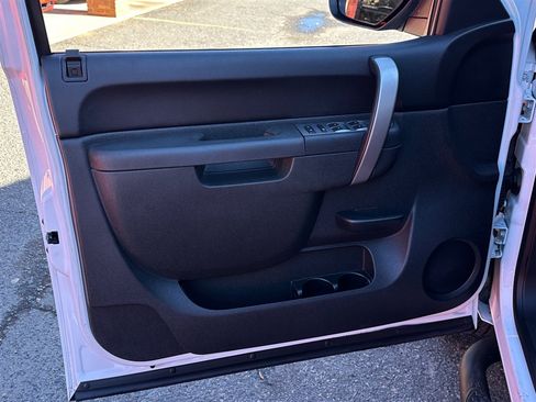 Used 2012 Chevrolet Silverado 1500 LT RWD image 22