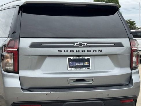 Used 2023 Chevrolet Suburban Z71 AWD/4WD image 8