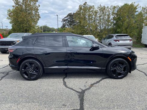 Used 2024 Chevrolet Equinox EV RS image 8