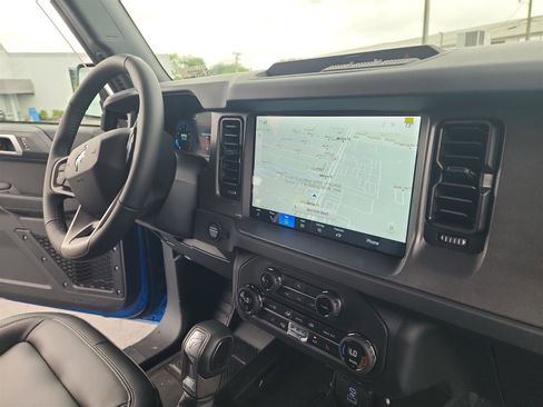 New 2025 Ford Bronco Big Bend image 23