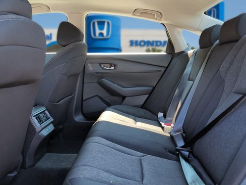 Used 2025 Honda Accord SE image 27