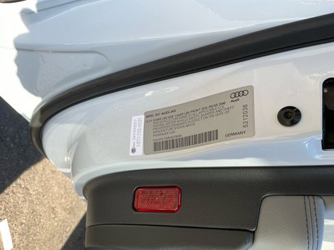 Used 2022 Audi A5 2.0T Premium Plus w/ Premium Plus image 27