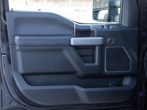 Used 2019 Ford F350 Platinum w/ Platinum Ultimate Package image 23