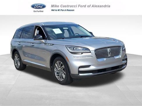 Used 2023 Lincoln Aviator 2WD image 1