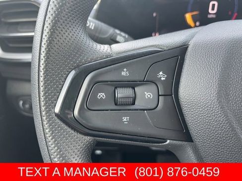 Used 2025 Chevrolet TrailBlazer LT AWD/4WD image 24