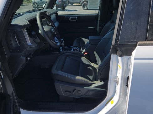 New 2026 Ford Bronco Outer Banks AWD/4WD image 24