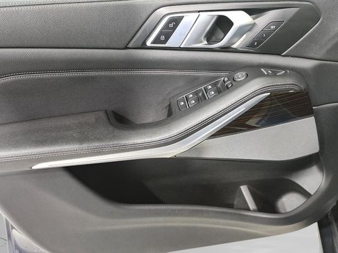 Used 2019 BMW X5 xDrive40i w/ Premium Package 2 image 11