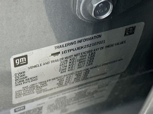 Used 2025 GMC Sierra 1500 Elevation image 12