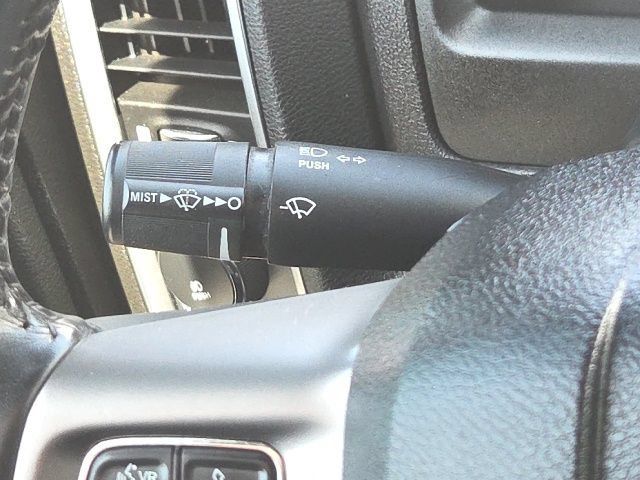 Used 2022 RAM 1500 Warlock AWD/4WD image 41