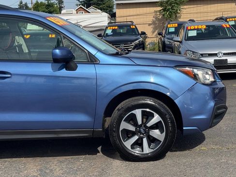 Used 2017 Subaru Forester 2.5i Premium w/ Popular Package #1A AWD/4WD image 4