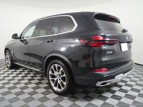 Certified 2025 BMW X5 xDrive40i image 5