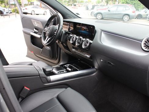 Used 2023 Mercedes-Benz GLA 250 w/ Premium Package image 24
