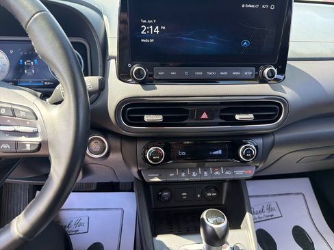Used 2023 Hyundai Kona Limited AWD/4WD image 19