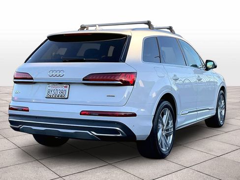 Used 2021 Audi Q7 2.0T Premium Plus w/ Premium Plus Package AWD/4WD image 16
