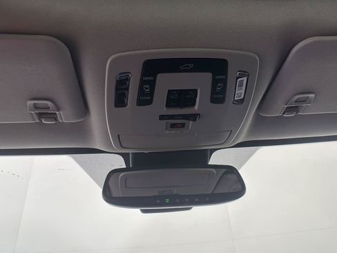 Used 2025 Toyota Sienna XLE w/ XLE Plus Package AWD/4WD image 36