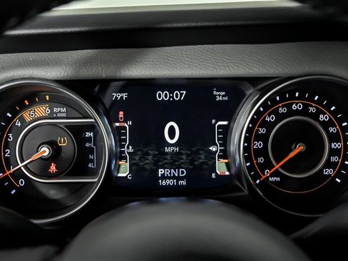 Used 2022 Jeep Gladiator Sport AWD/4WD image 22