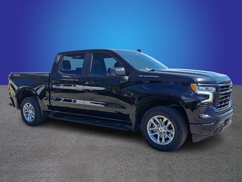 Used 2023 Chevrolet Silverado 1500 RST AWD/4WD image 2