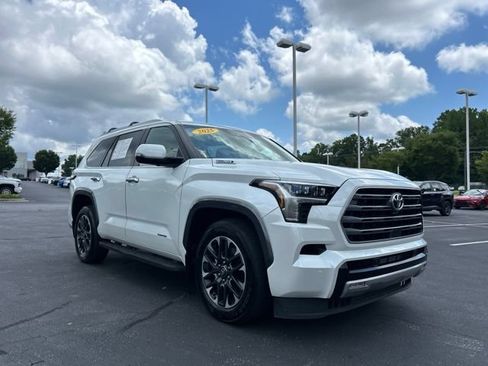 Used 2025 Toyota Sequoia Limited AWD/4WD image 4