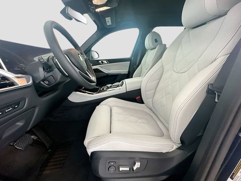 Used 2026 BMW X5 xDrive50e AWD/4WD image 21