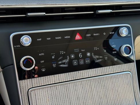 New 2026 Genesis GV80 2.5T Advanced image 37