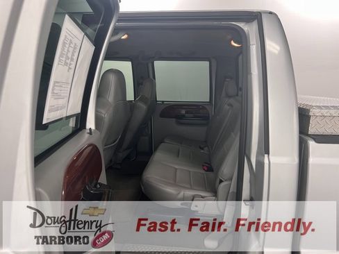 Used 2006 Ford F250 Lariat image 30