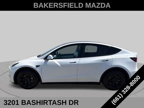 Used 2022 Tesla Model Y Long Range AWD/4WD image 2