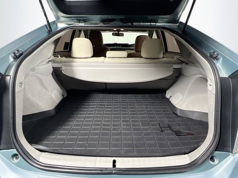 Used 2015 Toyota Prius Two image 34