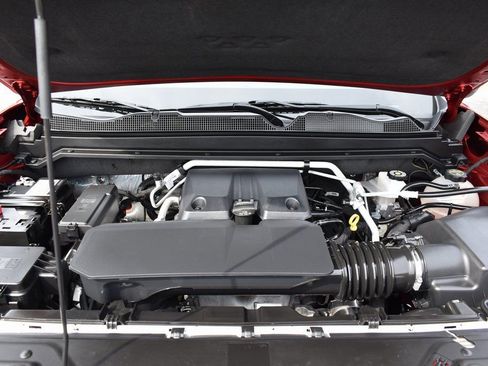 Used 2025 GMC Canyon Elevation image 16