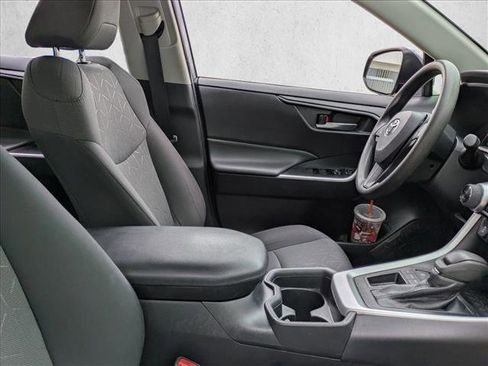 Certified 2021 Toyota RAV4 XLE w/ Convenience Package image 21
