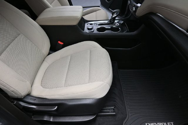 Used 2023 Chevrolet Traverse LS w/ Midnight/Sport Edition FWD image 33