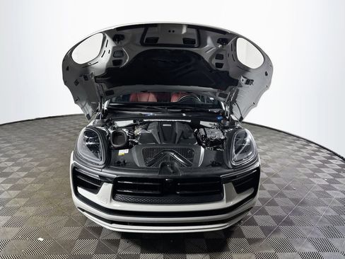 Used 2023 Porsche Macan S image 23
